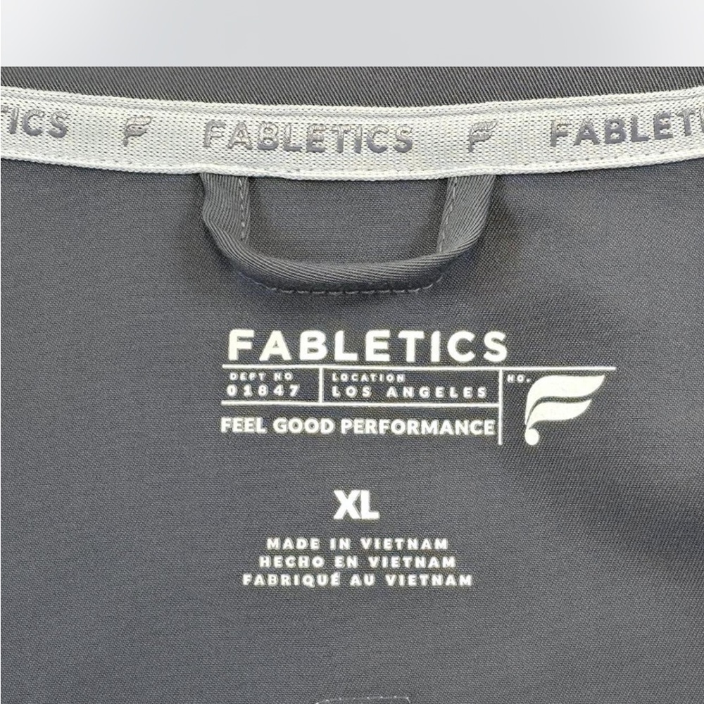 Fabletics evoke scrub jacket - image 2